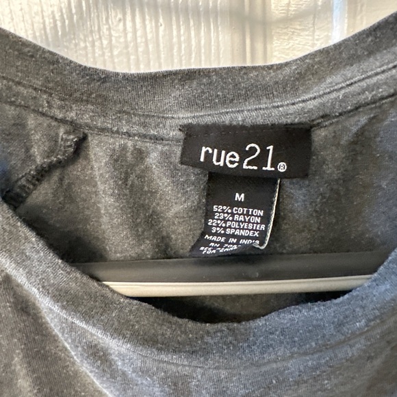 Rue21 cold shoulder tshirt - Picture 3 of 3